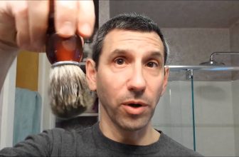 Sådan skummer du din barbersæbe (Video)